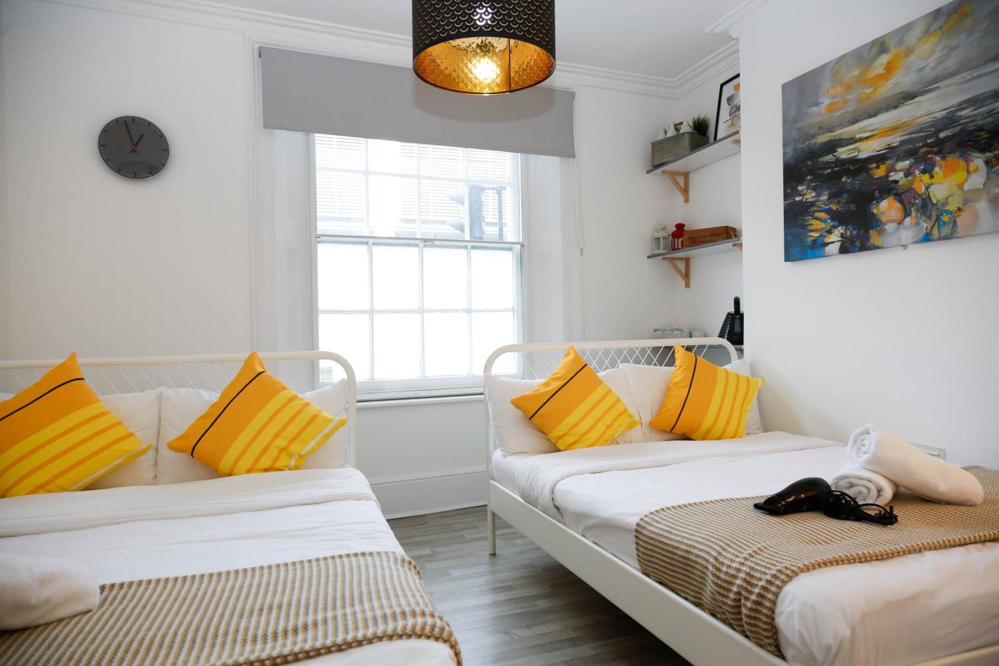 Stylish Rooms 1-Minute Walk To Camden Town Metro, Shops, Cafes, Bars & Restaurants With Shared Bathrooms London Exterior photo