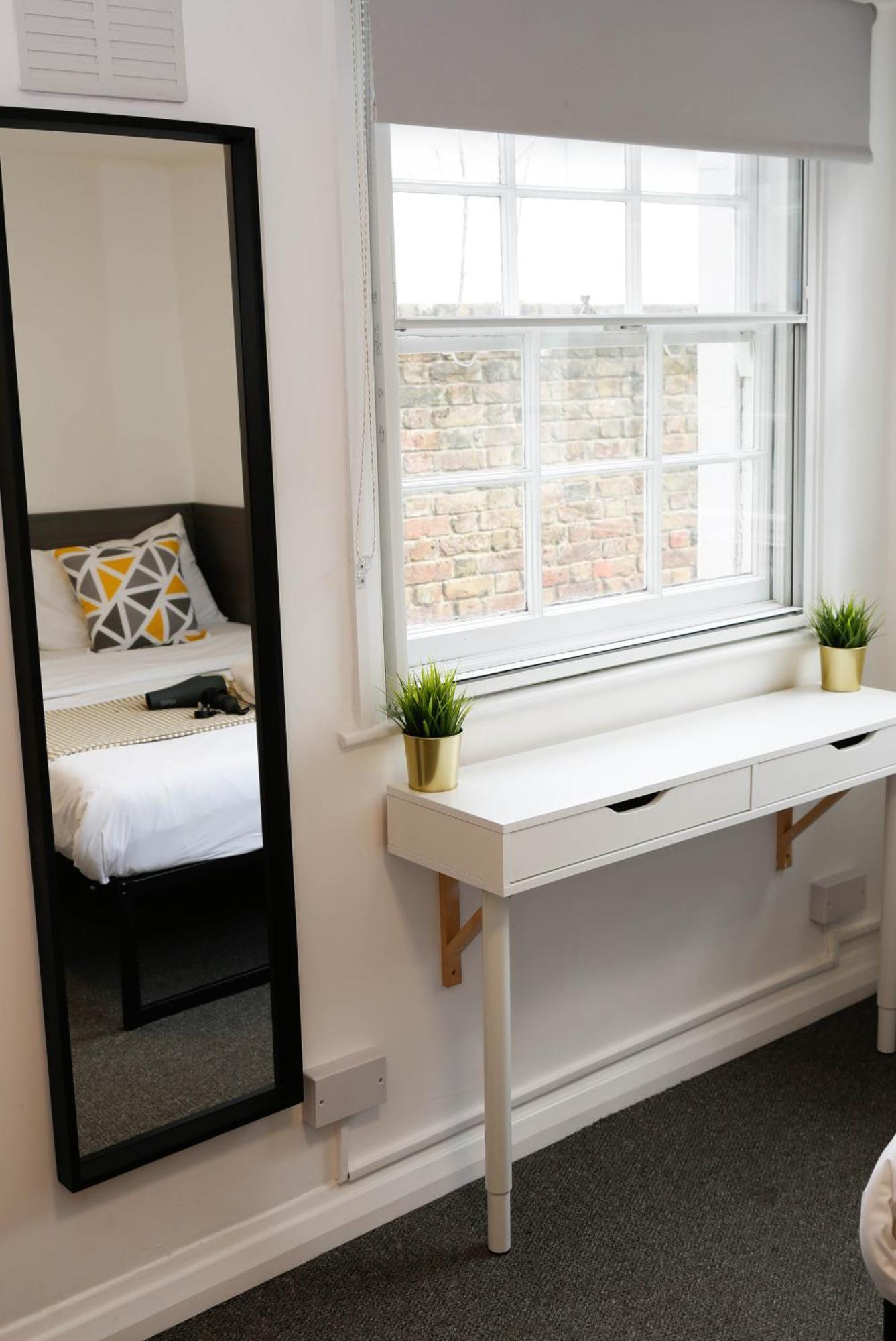 Stylish Rooms 1-Minute Walk To Camden Town Metro, Shops, Cafes, Bars & Restaurants With Shared Bathrooms London Exterior photo